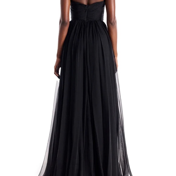 Never Worn Strapless Chiffon Prom/Evening Gown Size 10 - Picture 2 of 10